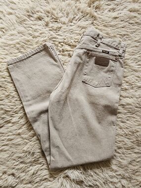 Wrangler Stone Beige Straight-Leg Jeans 35x34 NWOT
